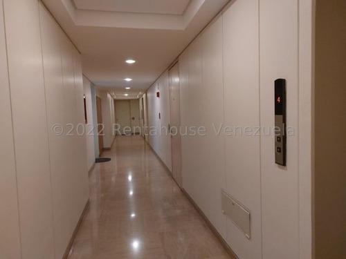 Imagen 9 de 17 de Alquiler De Exclusivo Apartamento En Campo Alegre / Gc 23-3545
