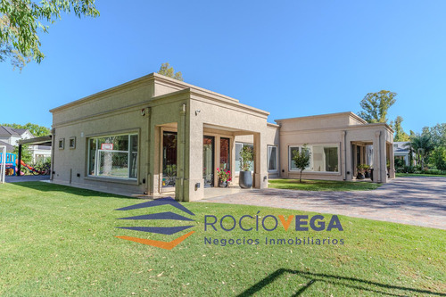 Casa En Venta En Country San Diego Moreno