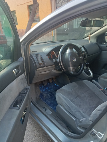 Nissan Sentra 2.0 Emotion 6vel Ee Mt