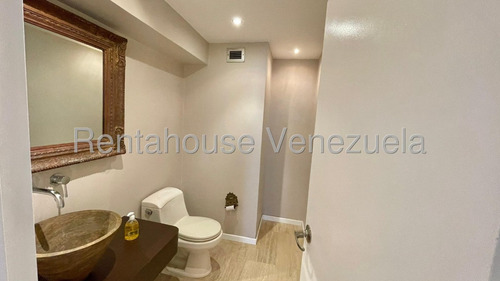 Con Hermosas Vistas Externas Y Una Modernizada Y Remodelada Vista Interna, Te Ofrecemos Este Espectacular Departamento, Excelente Gusto - Los Naranjos Del Cafetal - Luis Gomez // Mls #25-9464
