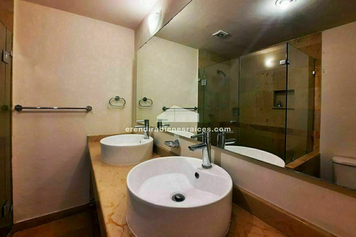 Departamento En Renta Plaza Artz Jardines Del Pedregal.