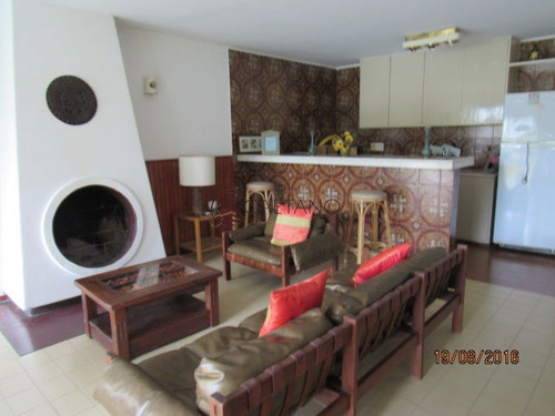 Casa En Rincón Del Indio, A 3 Cuadras Del Mar- Ref: 3115