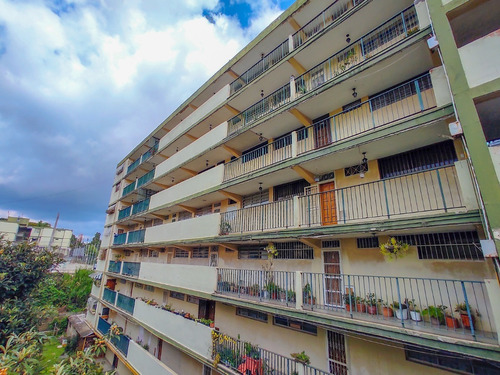 Imagen 11 de 27 de Mls #23-9750 Apartamento En Venta El Barbecho Los Teques Sidney Moreno & Fanny Calderón Asesores Inmobiliarios.