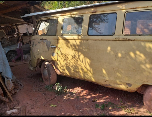 Imagem 1 de 11 de Volkswagen Kombi Vw Kombi Corujinha