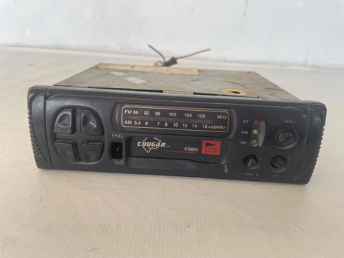 Rádio Automotivo Toca Fitas Cougar Cs805 Antigo No Estado