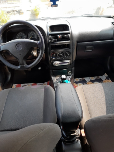 Imagem 5 de 15 de Chevrolet Astra Sedan 2008 2.0 Advantage Flex Power 4p