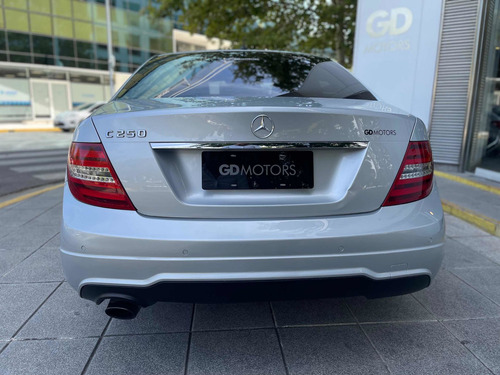 Imagen 12 de 25 de Mercedes-benz Clase C 2013 1.8 C250 Avantgardesport B.eff At