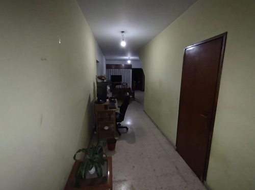 Ph En Venta - 4 Dormitorios 4 Baños - 208mts2 - Crucecita, Avellanea