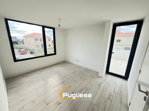 Casa A Estrenar En Venta En Barrio Acacias Puertos Del Lago Con Pileta 7 Ambientes, Enorme!