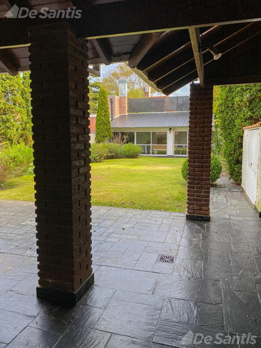 Chalet Exclusivo En Punta Mogotes