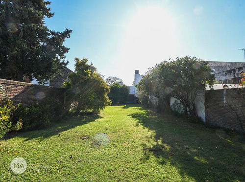 Venta Casa Barrio Cura Rosario 3 Dormitorios Jardín Piscina