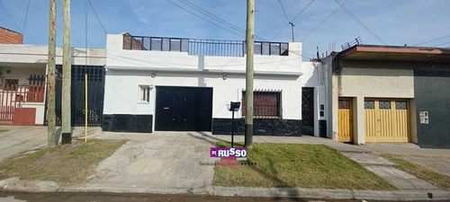 Alquiler De Casa En Isidro Casanova, La Matanza