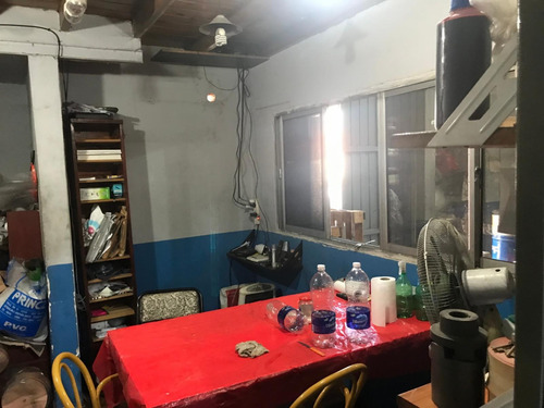 Imagen 7 de 9 de Alquiler - La Tablada - Galpon 240 M2 Aprox.