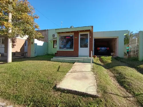 Sarmiento 165 - Anguil - foto 1