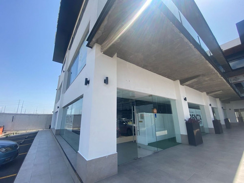 Local En Renta Plaza Paseo 727 Escobedo