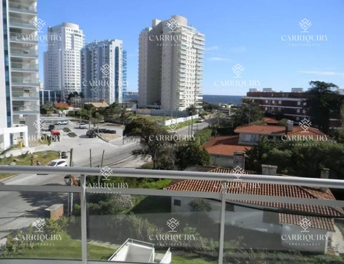 Apartamento En Venta Playa Mansa 3 Dormitorios Sunrise Tower