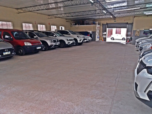 Imagen 1 de 13 de Venta Estacionamiento En Ciudad Vieja - Trabajando A Full !!