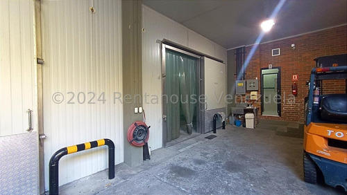 Casa Comercial En Venta En Santa Mónica 24-16876 Cs