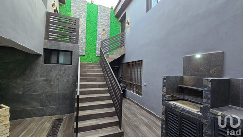 Venta Casa 7 Ambientes Hidalgo