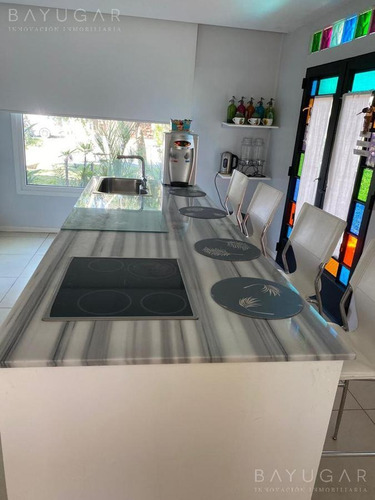Imagen 9 de 24 de Alquiler Temporal | Excelente Casa Para Pasar El Verano, Muy Buen Jardín | Bayugar Propiedades