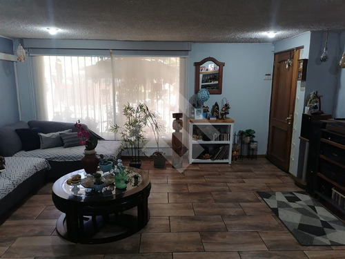 Casa En Venta De 3 Dorm. En Puente Alto