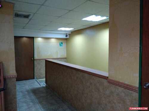 Imagen 9 de 12 de Locales En Venta Maracay 0412-8887550