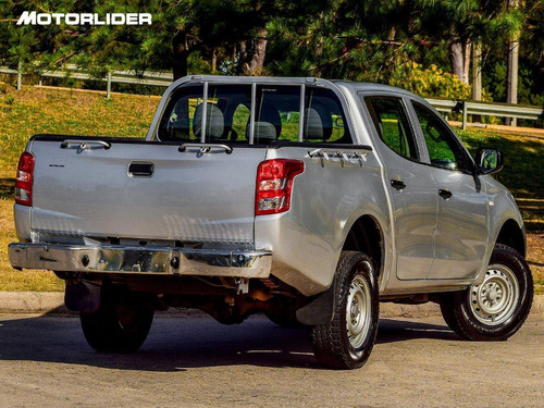 Imagen 5 de 25 de Mitsubishi L200 New 2.4 4x4 | Permuta / Financia