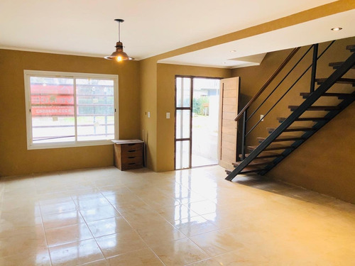 Dúplex 4 Ambientes En Barrio Los Tilos A Estrenar