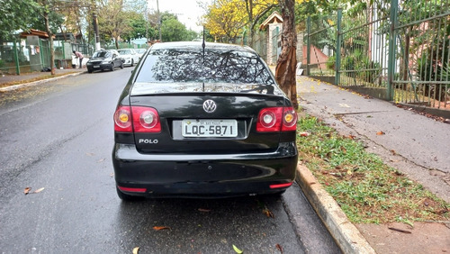 Imagem 5 de 15 de Volkswagen Polo Sedan 2012 1.6 Vht Total Flex 4p