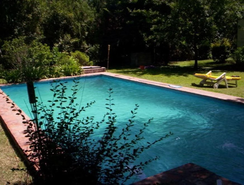 Imagen 1 de 8 de Casa Quinta En Venta De 1900m2 Ubicado En Tortuguitas