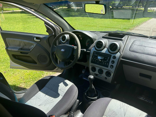 Ford Fiesta 1.4 Tdci Edge Mp3
