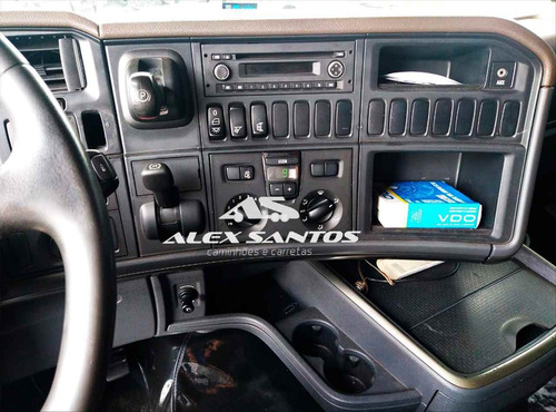 Imagem 10 de 15 de Scania R 440 6x4 2013/2013