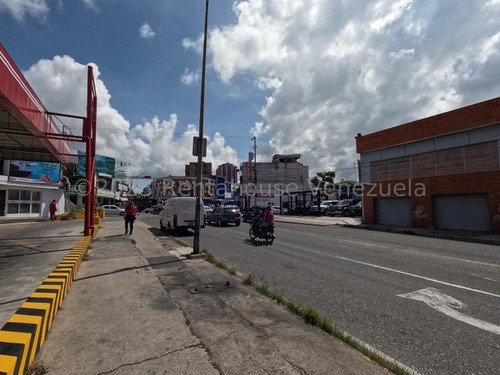 Imagen 12 de 30 de &&&local En Alquiler Zona Este De Barquisimeto Lara Rah 23-18803 // Invierta Seguro Con Rentahouse//