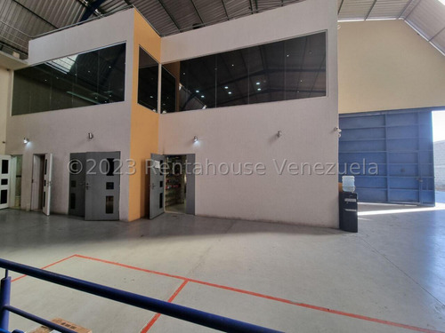Bello Galpón Comercial En Venta En Barquisimeto Jr