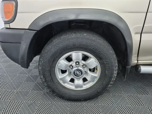 Nissan Pathfinder 3.3 R50 Std