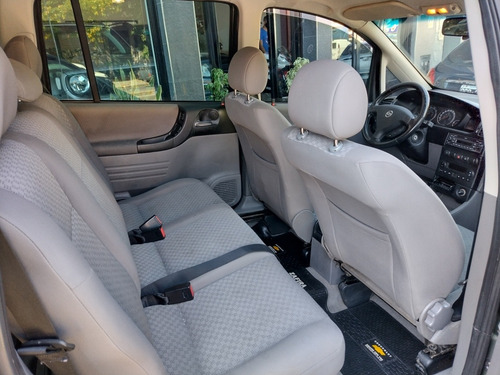 Chevrolet Zafira 2.0 Gl 2011