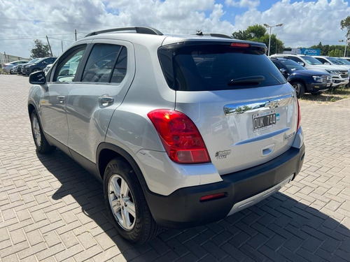 Imagen 8 de 15 de Chevrolet Tracker 1.8 Ltz Awd At 140cv Gdr