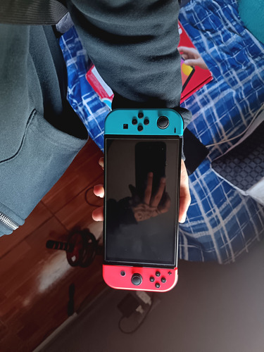 Nintendo Switch Oled Neon (Usado)