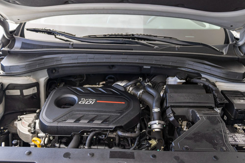 Hyundai Santa Fe Limited Tech 2.0 L