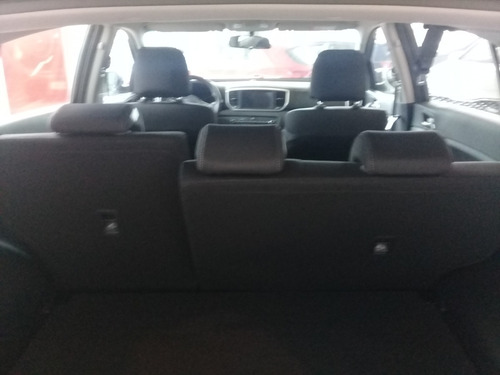 Imagen 4 de 7 de Kia Sportage 4x2 Full A/t