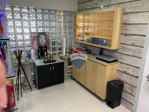 Imagem 28 de 30 de Loja Jd Do Lago. Av. Adão Focesi. - Lo0008