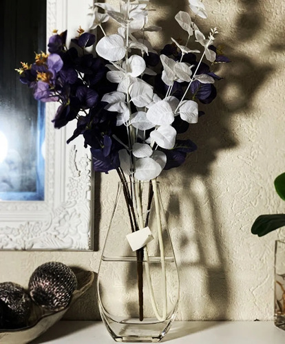 Imagen 6 de 8 de Florero De Vidrio Gota 25 Cms Angosto