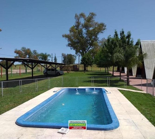 Imagen 16 de 30 de Venta Complejo En Ingreso A Colón - Piscina.