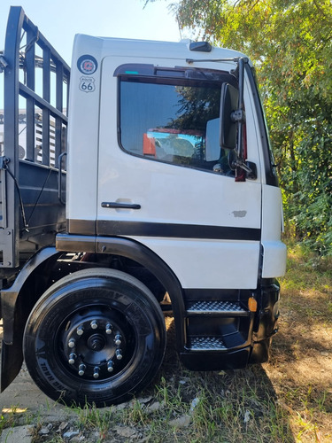 Mb Atego 1418 Ano 2006 Trucado Gabine Com Interclima Carroce