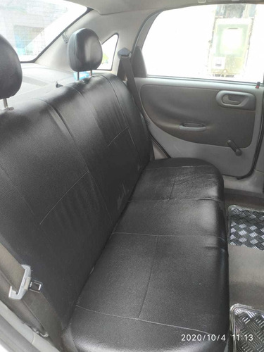 Chevrolet Corsa Sedan 2003 1.0 Classic 4p Álcool
