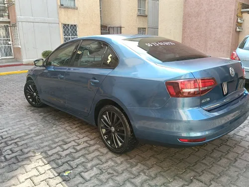 Volkswagen Jetta 2.0 Live At