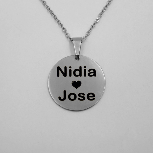 Imagen 2 de 7 de Collar Circulo Dije Inicial Gótica Grabado Láser 1016