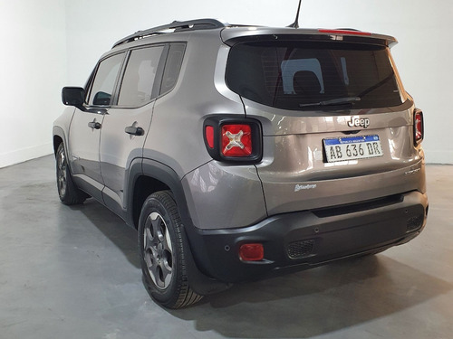 Imagen 5 de 25 de Jeep Renegade Sport 1.8 Aut6 2017, Concesionario Oficial Lp