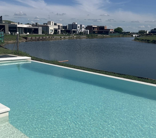 Alquiler Temporario Casa A Estrenar 5 Ambientes C/piscina A La Laguna, Barrio La Alameda Canning