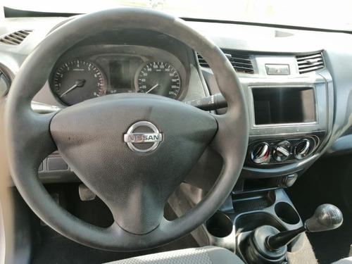 Nissan Np300 Estaquita 2016 Caja Seca
